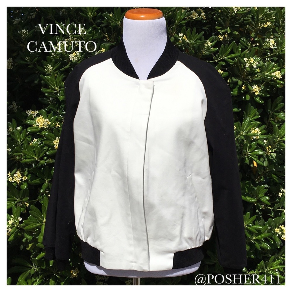 🎉 VINCE CAMUTO WHITE BOMBER JACKET